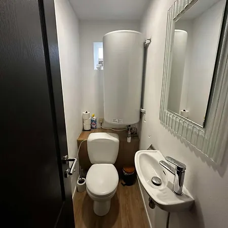 La Du Moulin 2 E Proche De Pairi Daiza Et Google